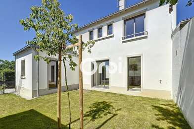 Maison 5 pièces 607700 €