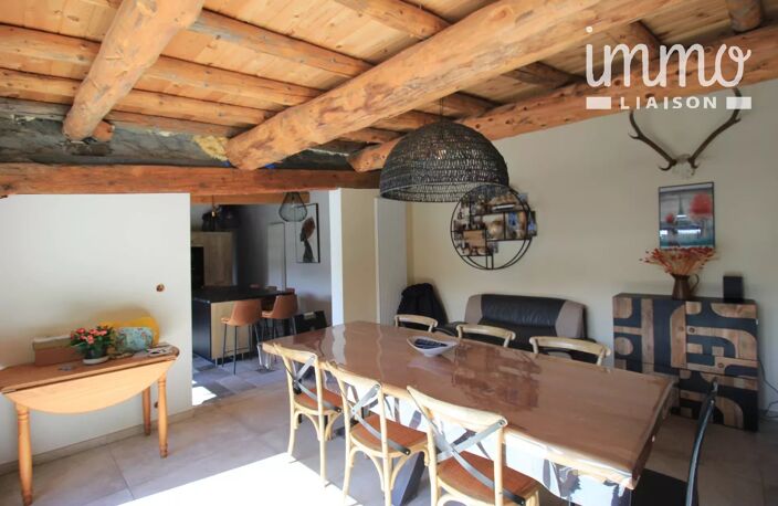 villa de plain-pied terrain plat et piscine — photo 3
