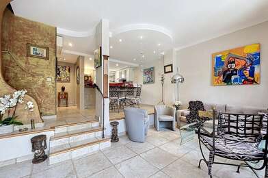 Maison 6 pièces 599000 €