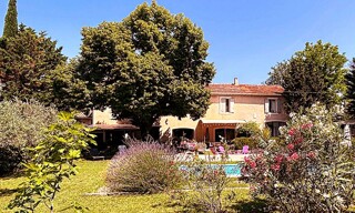 Maison 8 Pièces 281 m² à vendre à Carpentras (84200)