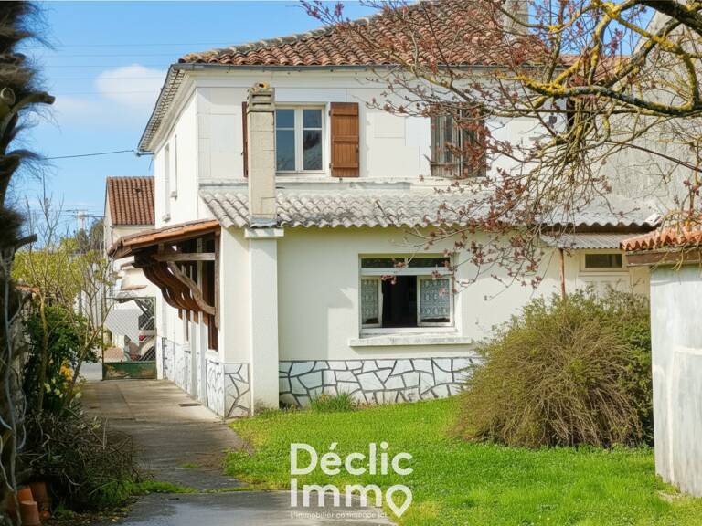 Maison centre bourg CHÂTEAUBERNARD 104m² — photo 1