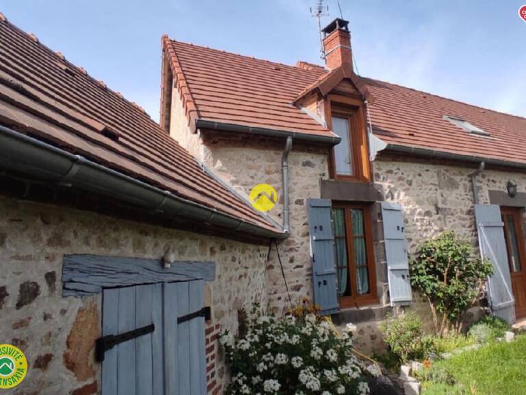 Maison bord de route — photo 1