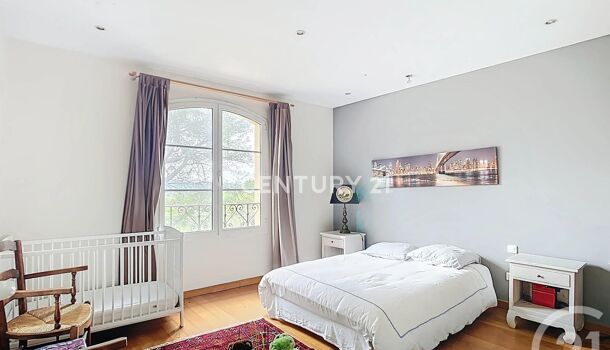 Villa / Maison 8 pièces  à vendre Aubagne 13400