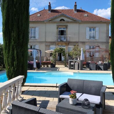 Maison 12 pièces 755000 €