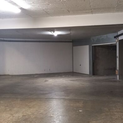 Garage  26000 €