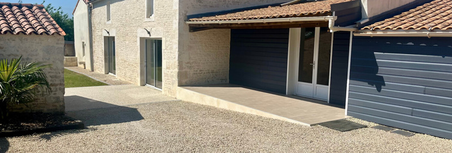 Maison 6 Pièces 141 m² à vendre à Sainte-Gemme-la-Plaine (85400)