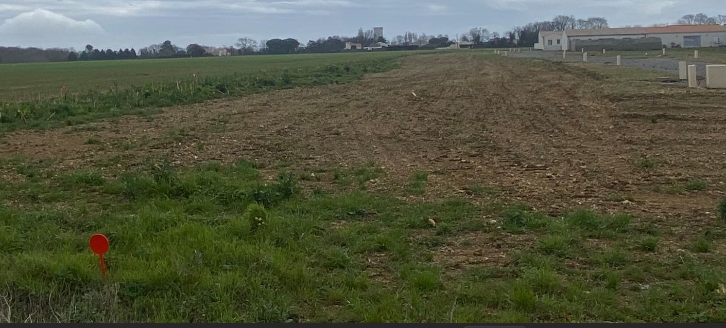 Terrain  à vendre Courçon 17170