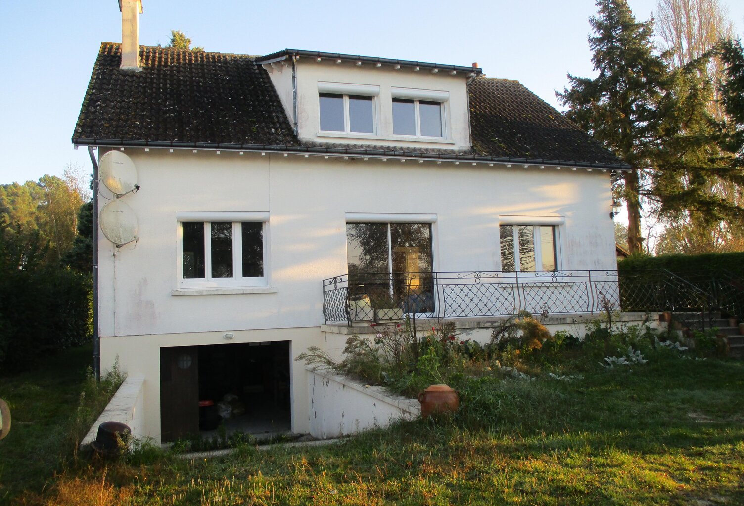 Maison sur sous-sol — photo 1
