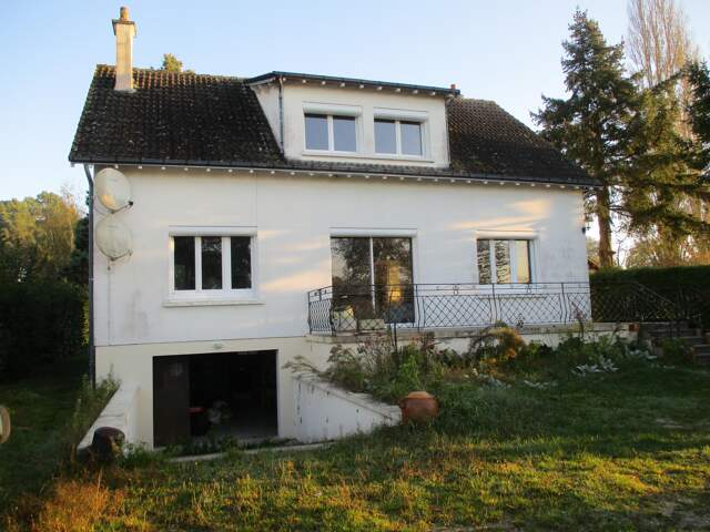 Maison sur sous-sol — photo du bien