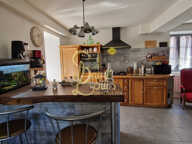 MAISON DE VILLAGE 4 CHAMBRES, STUDETTE ET DEPENDANCES — photo 3
