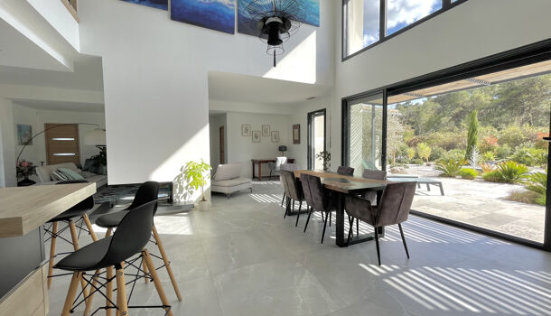 Villa / Maison 7 pièces  à vendre Saint-Clément-de-Rivière 34980