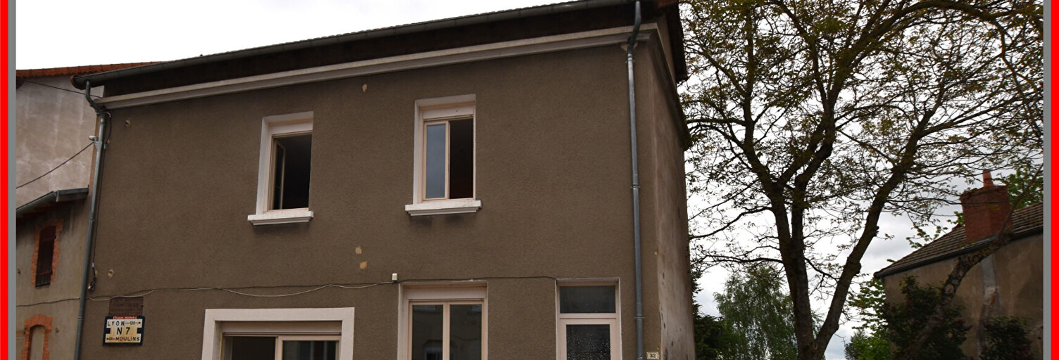 Maison 5 Pièces 75 m² à vendre à Saint-Martin-d'Estréaux (42620)