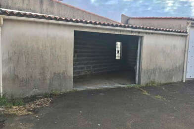 Garage  38500 €