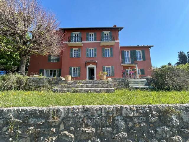 CHATEAUNEUF DE GRASSE — photo du bien