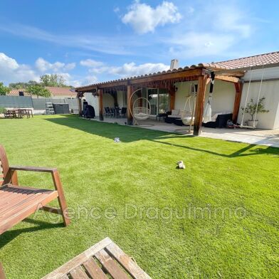 Maison 5 pièces 405000 €