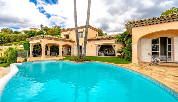 Villa / Maison 5 pièces  à vendre Sainte-Maxime 83120