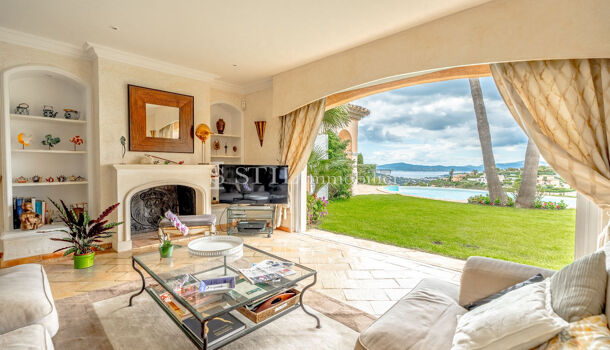 Villa / Maison 5 pièces  à vendre Sainte-Maxime 83120