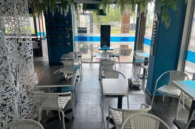 Commerce 2 pièces 77000 €