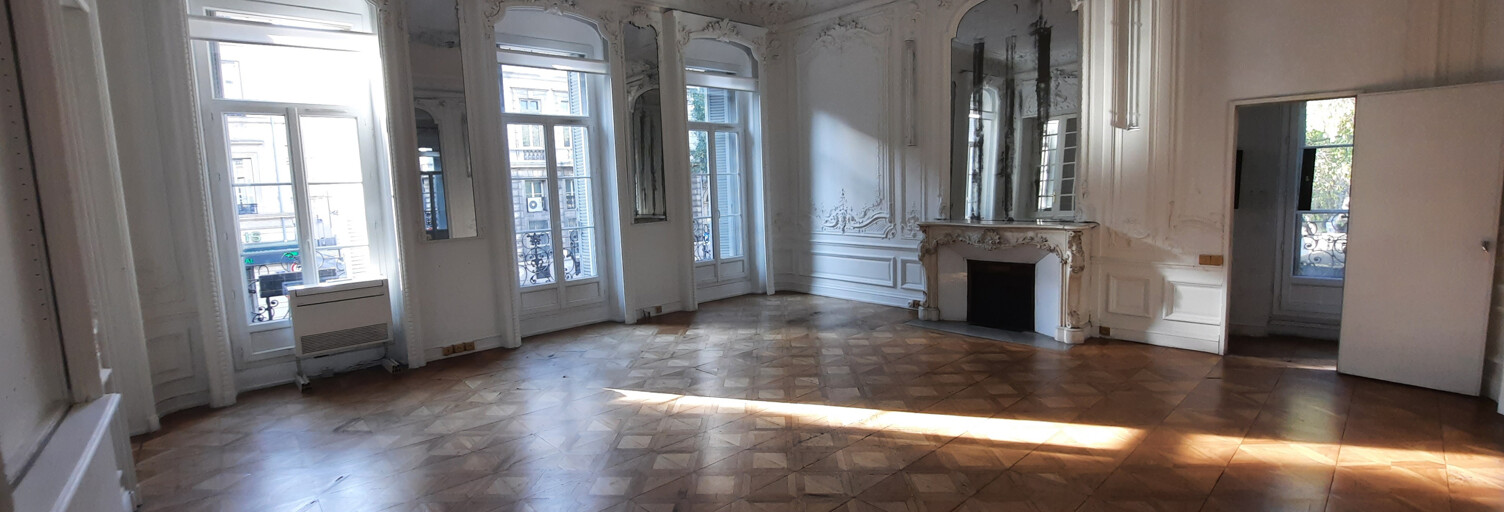 Bureau 6 Pièces 200 m² à louer à Marseille 6 (13006)