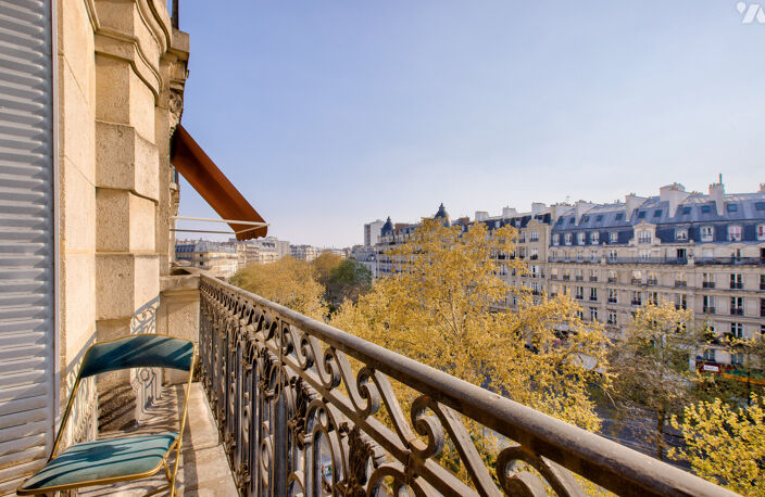 Vente appartement 5 pièces 145 m² Paris 11 (75011) — photo 3