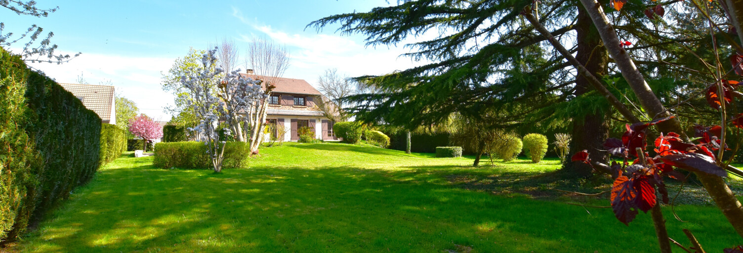 Maison 7 Pièces 198 m² à vendre à Les Essarts-le-Roi (78690)