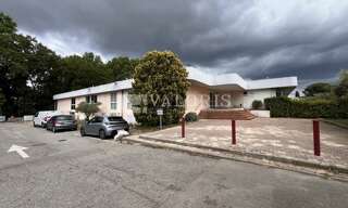 Bureau  460 m² à louer à Les Pennes-Mirabeau (13170)