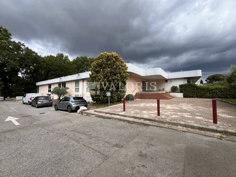 BUREAUX à LOUER — photo 1
