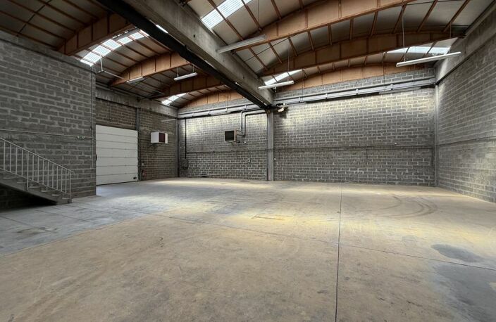 LOCAL D'ACTIVITE - ATELIER à LOUER — photo 2