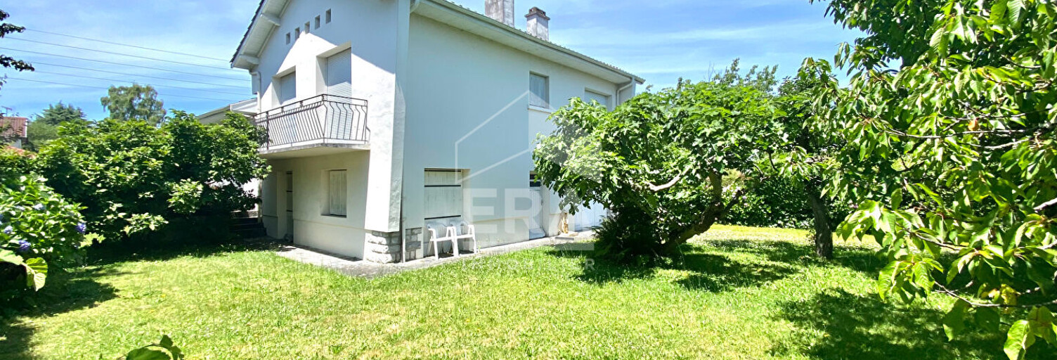 Maison 9 Pièces 124 m² à vendre à Pau (64000)