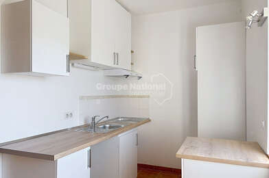 Appartement 3 pièces 990 €