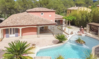 Maison 5 Pièces 209 m² à vendre à Rocbaron (83136)