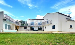 Maison 10 Pièces 360 m² à vendre à Saint-Gilles (30800)