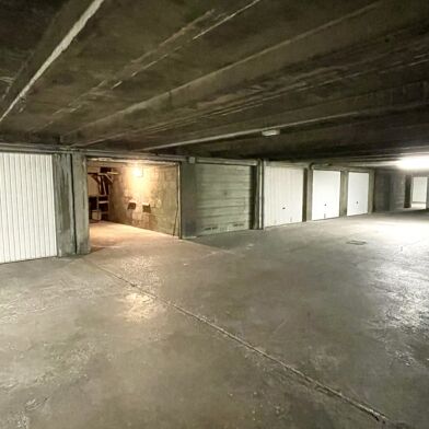 Garage  13000 €