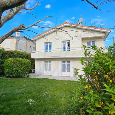 Maison 7 pièces 536520 €