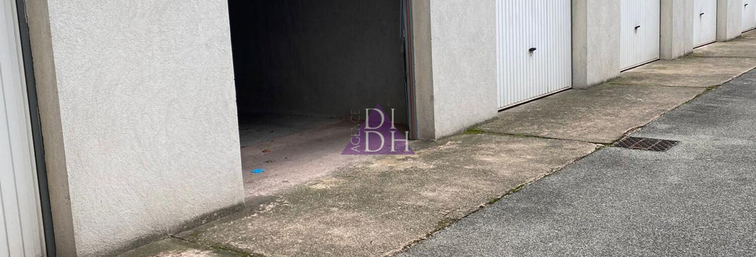 Garage  17 m² à vendre à Toulon (83100)