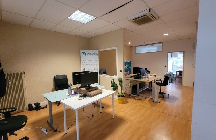 Bureau — photo 2