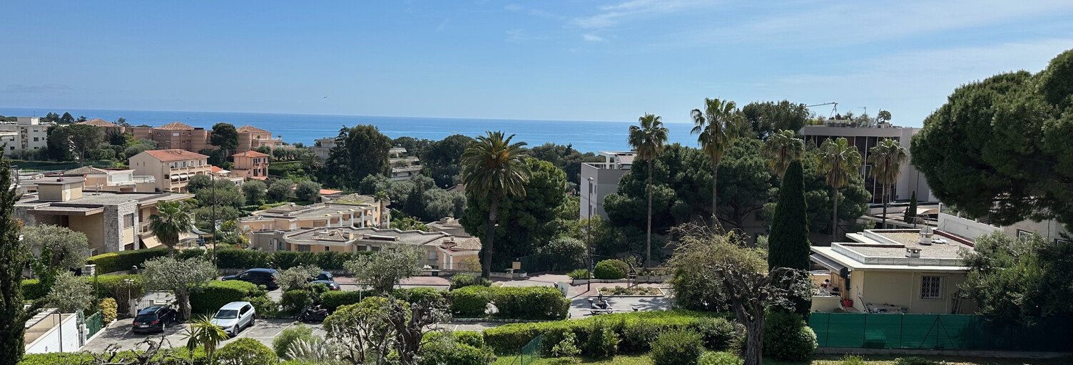 Appartement 2 Pièces 42 m² à vendre à Roquebrune-Cap-Martin (06190)