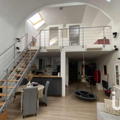 Immeuble  275000 €