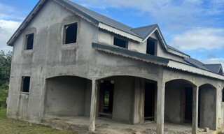 Maison 8 Pièces 231 m² à vendre à Sainte-Rose (97115)