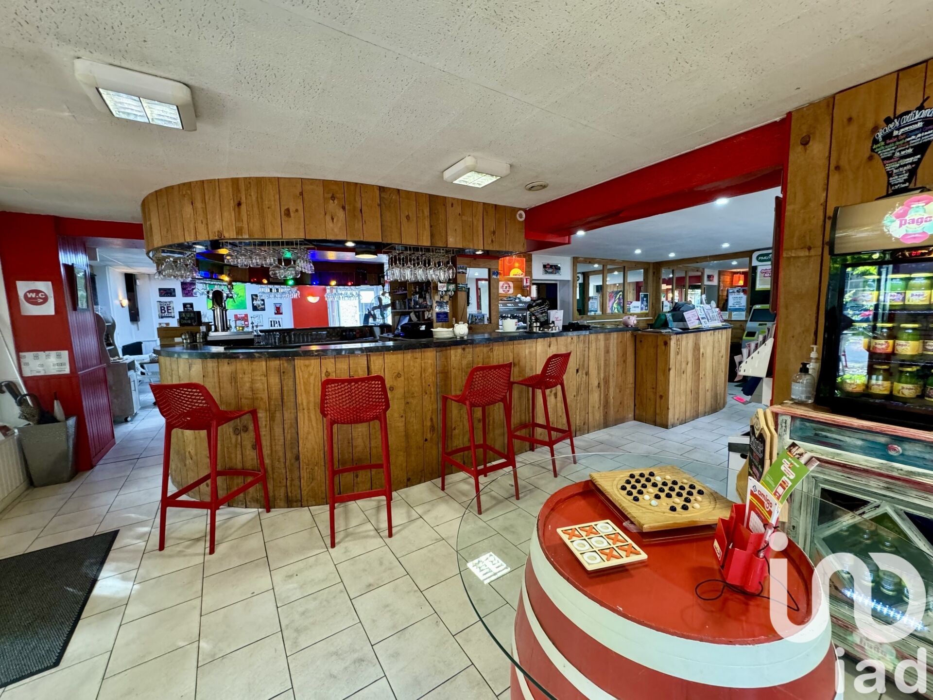 Chalais - 478m² - 1p.