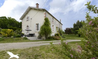 Maison 7 Pièces 185 m² à vendre à Montmoreau (16190)