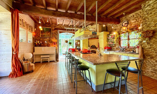 Maison 7 Pièces 302 m² à vendre à Saint-Martin-en-Haut (69850)