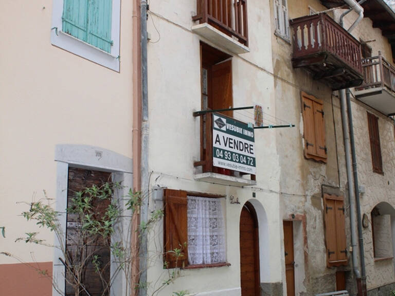 Belle maison 4 pièces au coeur du village de Saint Martin Vé — photo 1