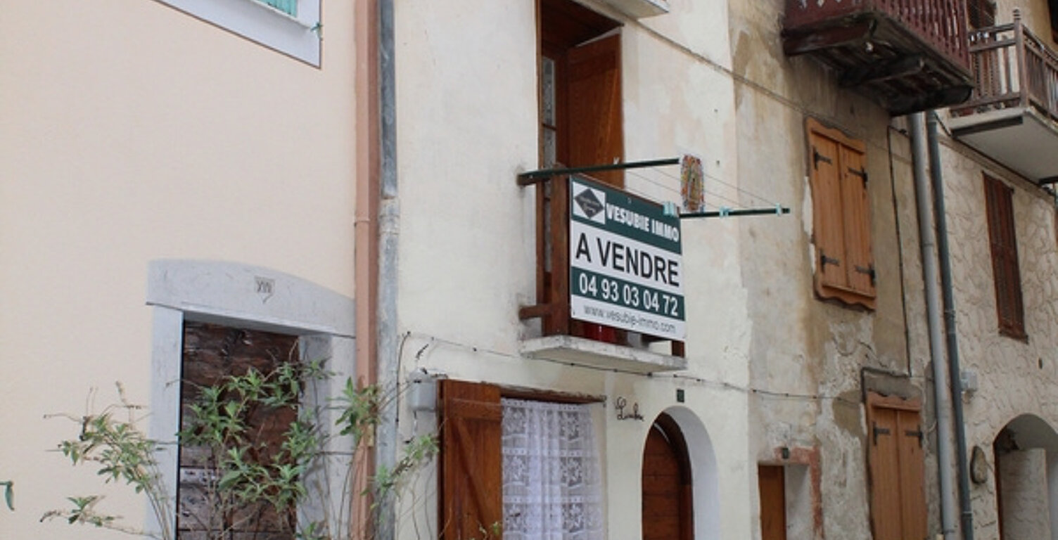 Belle maison 4 pièces au coeur du village de Saint Martin Vé — photo 1