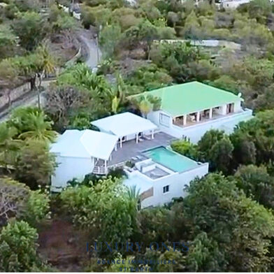 Maison 24 pièces 2400000 €