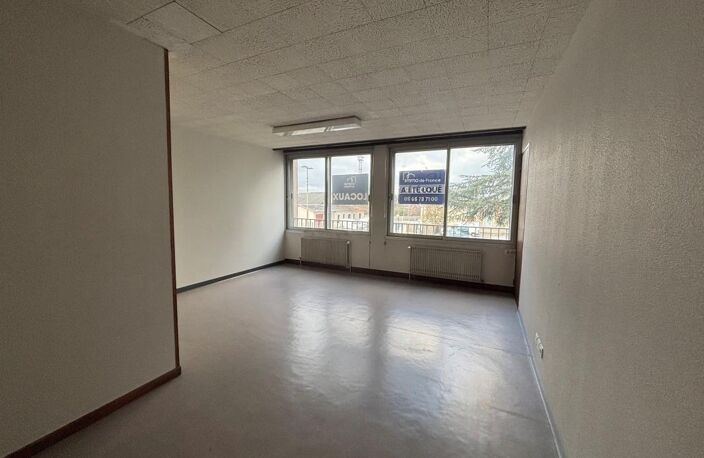 285 m² à Rodez — Loyer exceptionnel 1 400 €/mois — photo 3