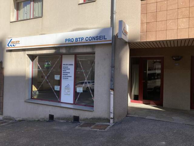 Rue St Cyrice, local commercial — photo du bien