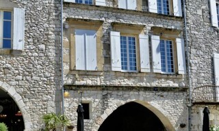 Immeuble  240 m² à vendre à Monflanquin (47150)