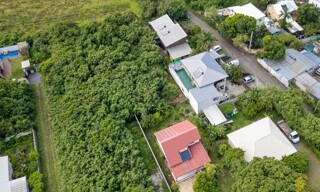 Terrain  897 m² à vendre à Saint-Pierre (97410)