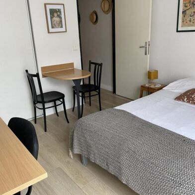 Appartement 1 pièces 900 €